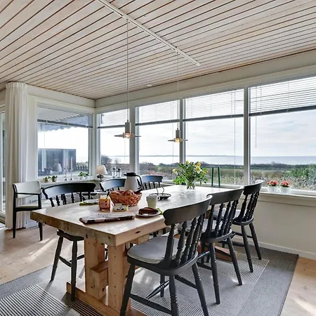 Annalia - 50m From The Sea By Interhome 度假居