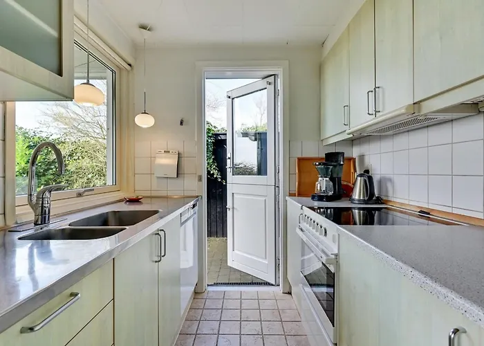 Annalia - 50m From The Sea By Interhome Фоборг